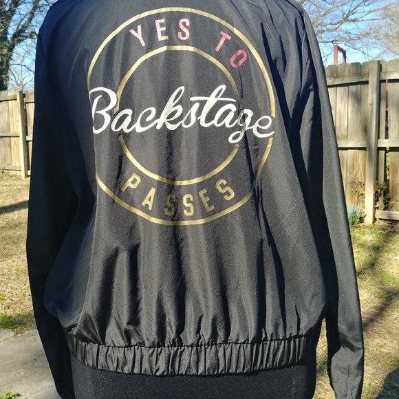 Plus Size Lightweight Jacket - Picture 5 of 14